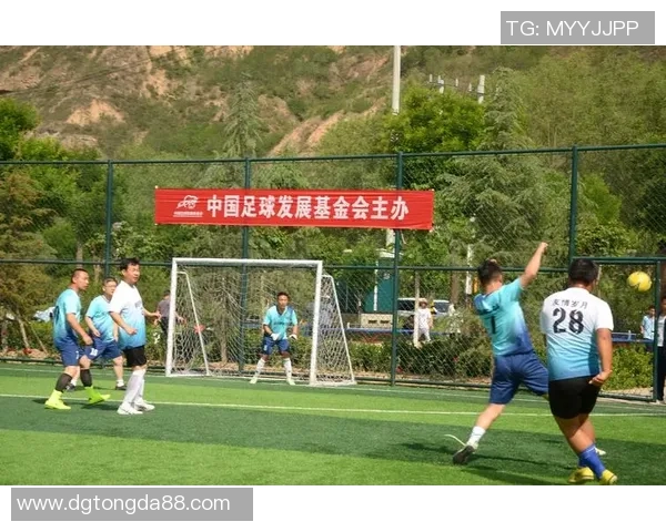 足球hiw带你领略世界足球的魅力与激情尽在这一场精彩赛事中尽情享受比赛的乐趣